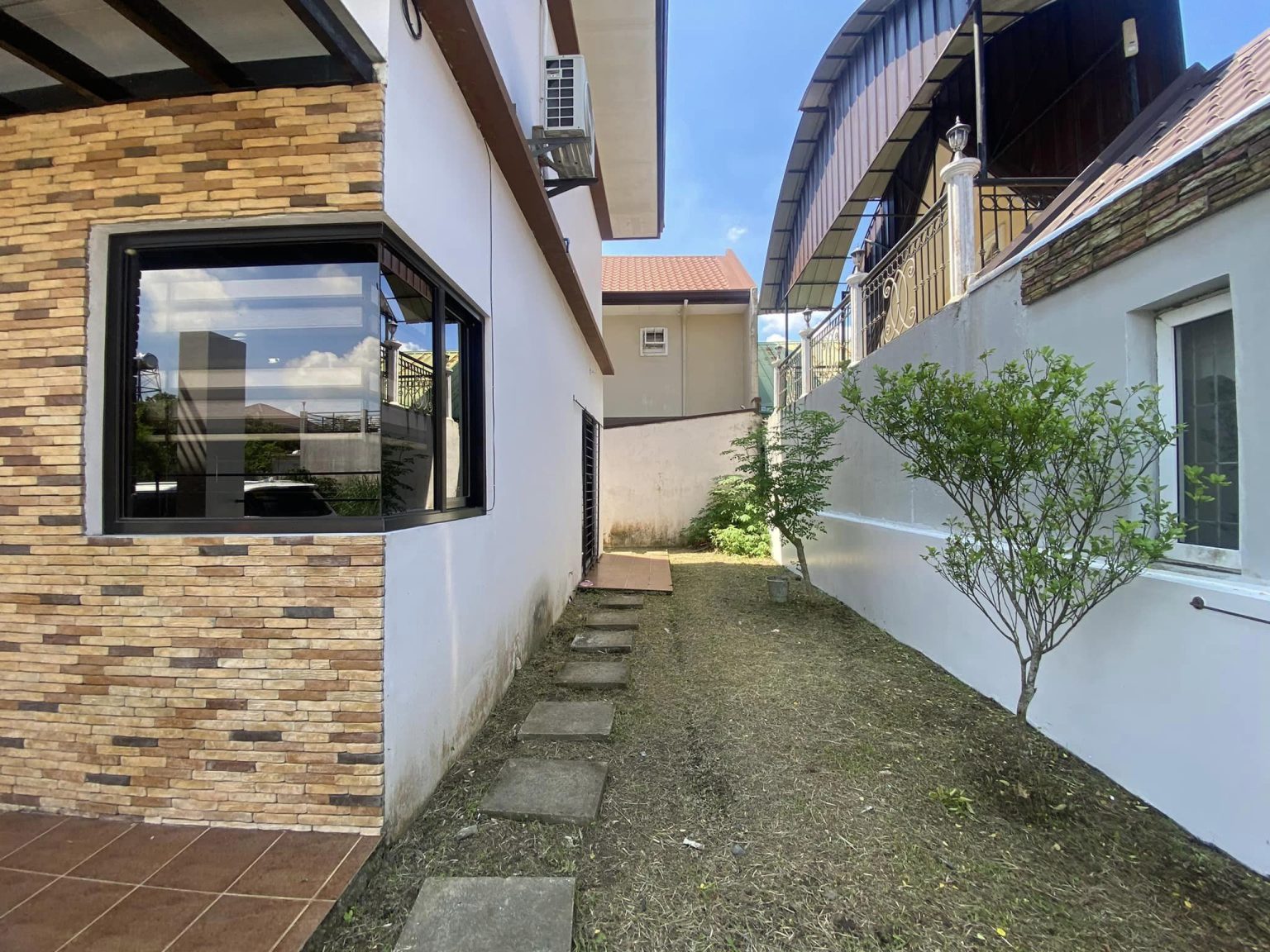 Baseview Two Storey House For Rent Batangas House and Lot For Sale / For Rent in Lipa City